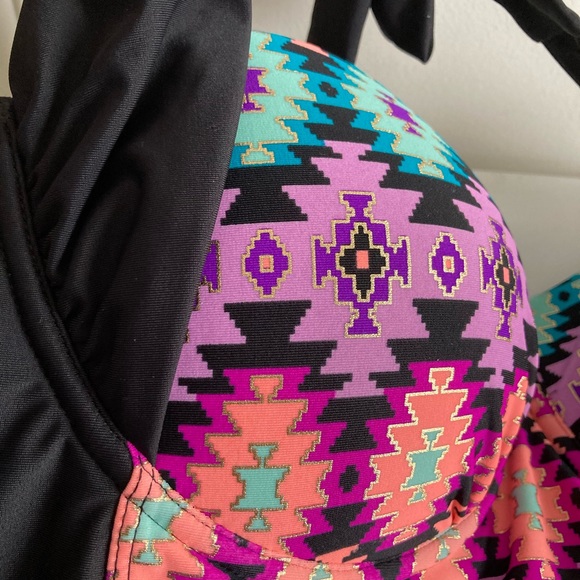 Calatina Halter Geometric Tankini NWOT - Picture 2 of 6